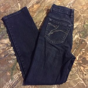 Gloria Vanderbilt straight leg jeans